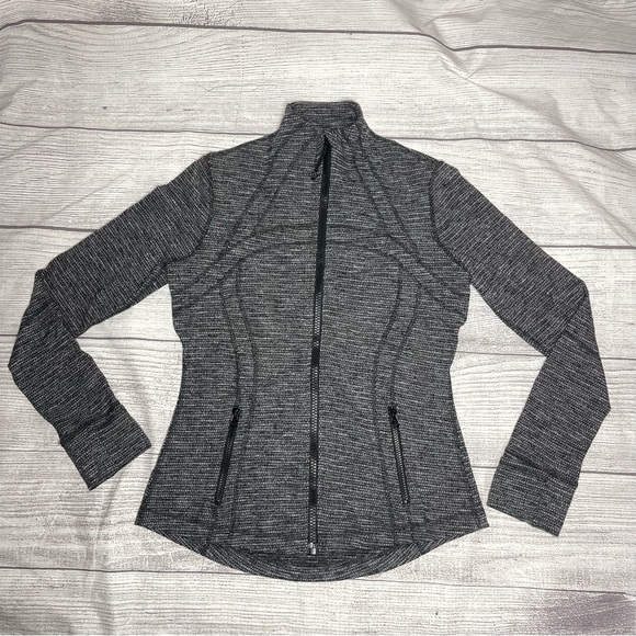 Lululemon Women's 10 Define Full Zip Black White Jacket - Picture 1 of 7